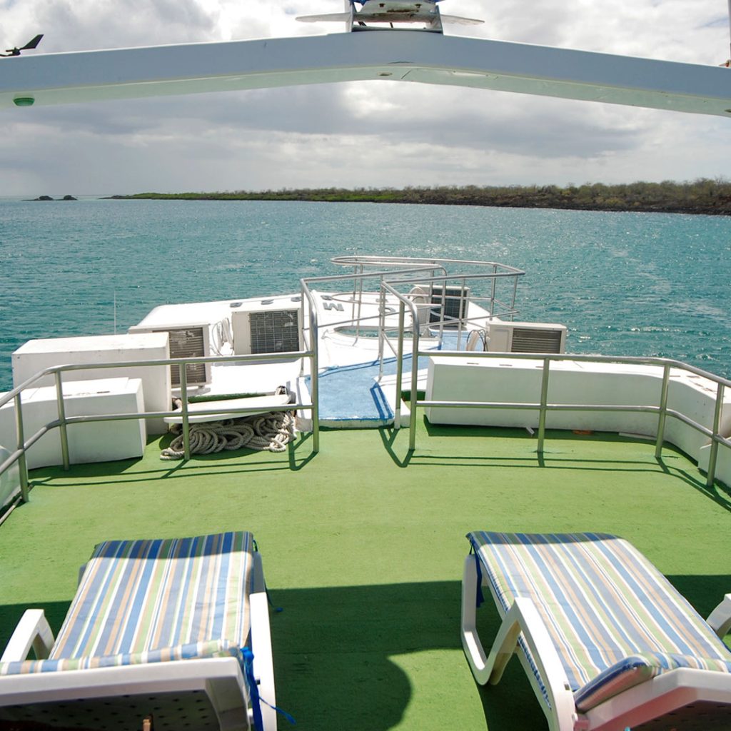 Sundeck Estrella del Mar Galapagos Cruise