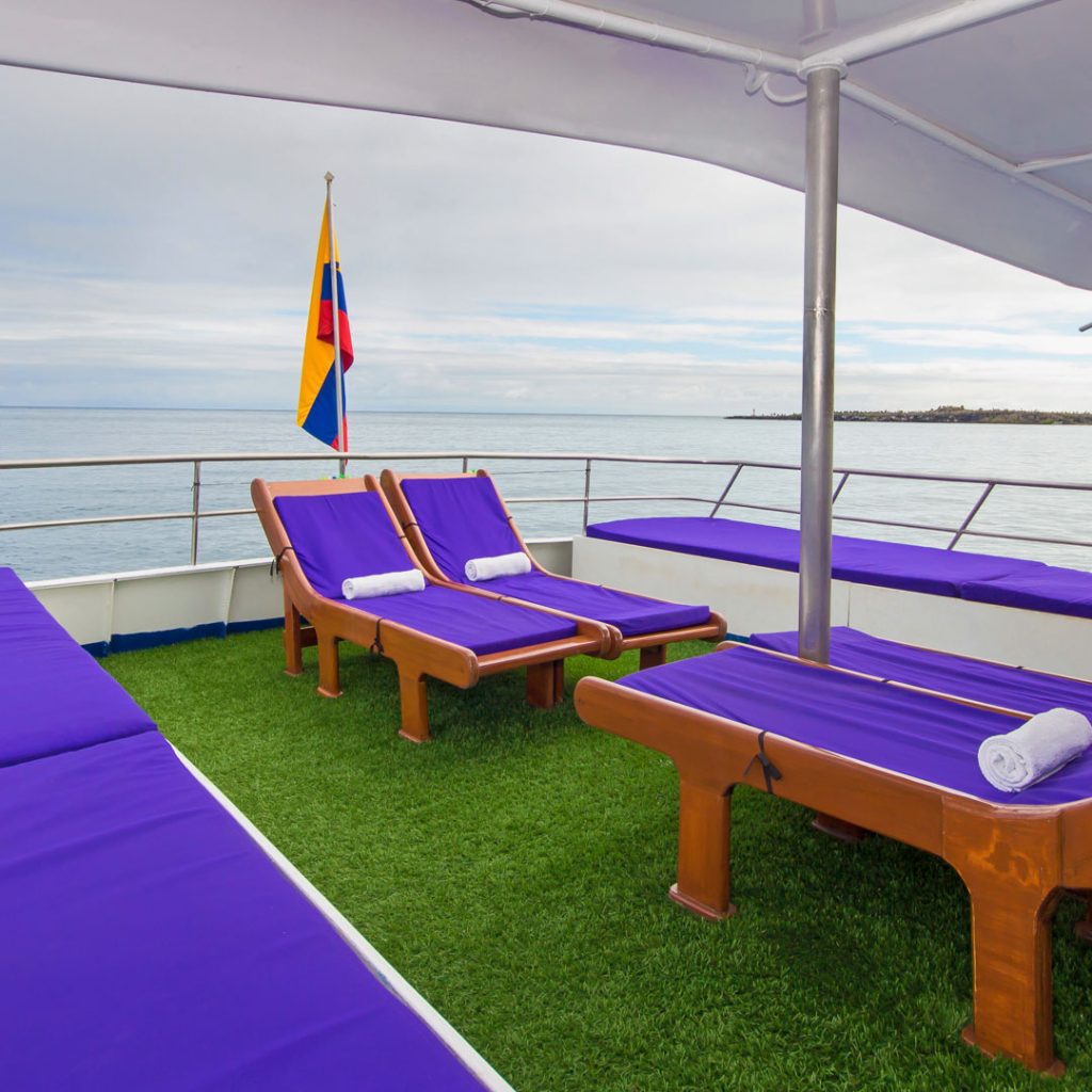 Terrace Estrella del Mar Galapagos Cruise