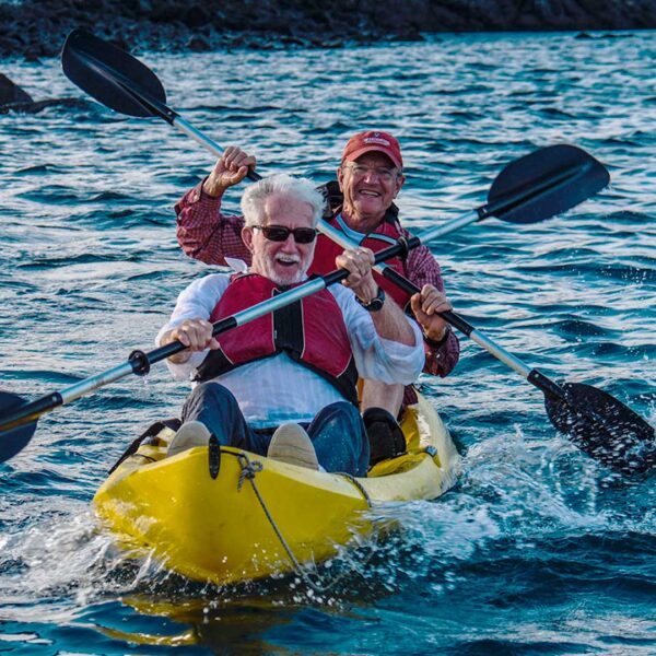 Kayak Isabela II Galapagos Cruise