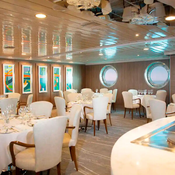 Restaurant La Pinta Galapagos Cruise