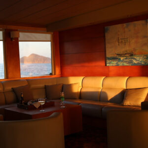 Lounge Millennium Galapagos Cruise