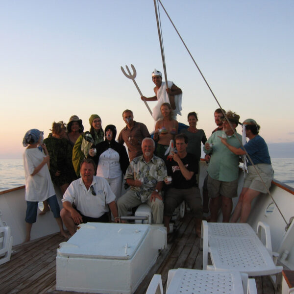 Guests Samba Galapagos Cruise
