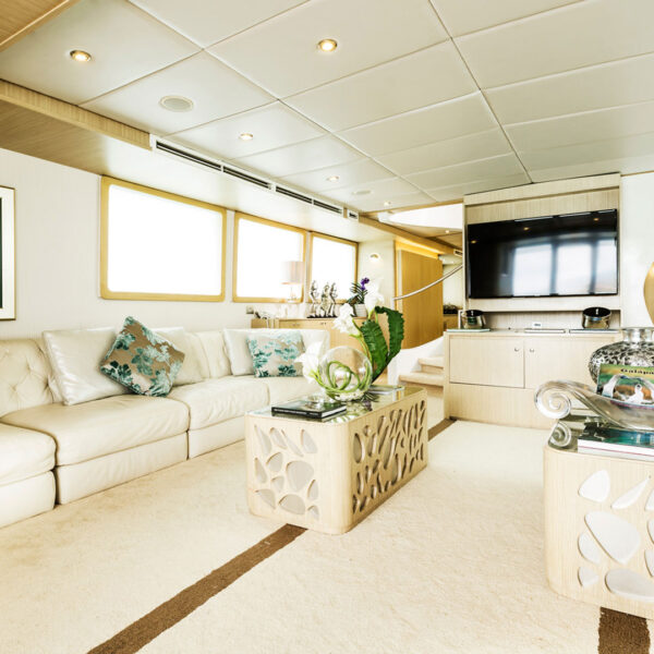Lounge Stella Maris Galapagos Cruise