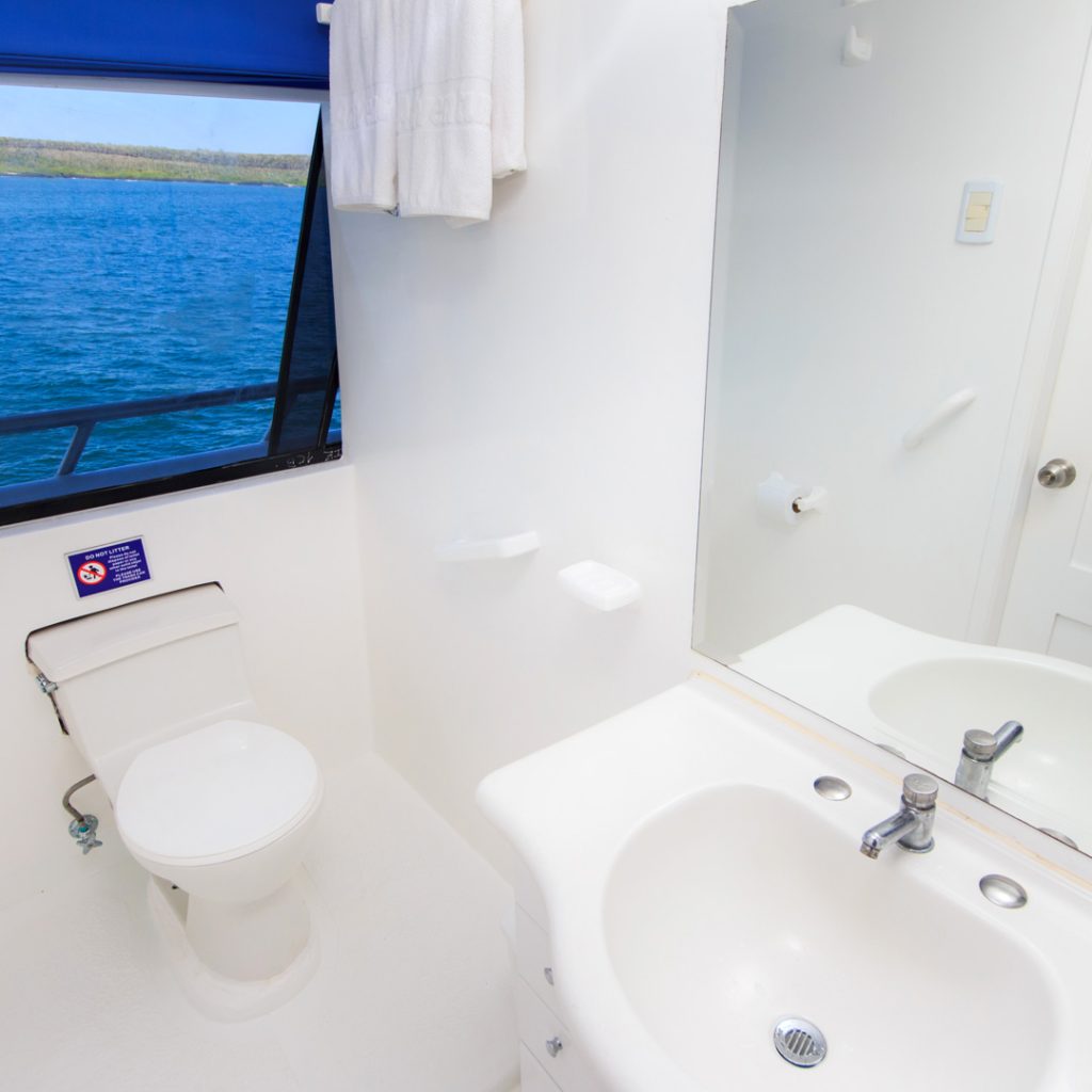 Yolita Galapagos Yacht Bathroom