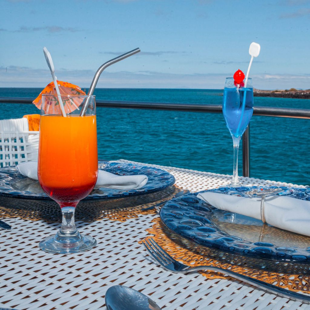 Drinks Alya Galapagos Catamaran