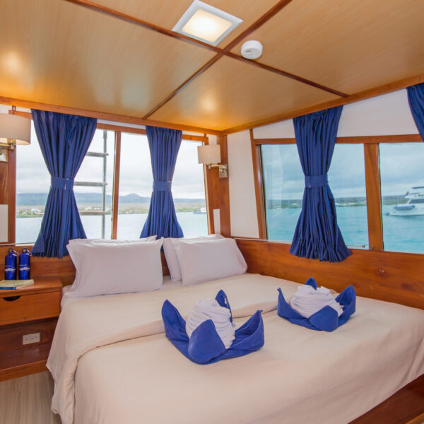 Double Cabin Beluga Galapagos Cruise