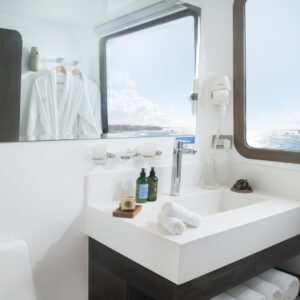Bathroom Cormorant Galapagos Cruise
