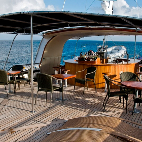 Lounge Integrity Galapagos Cruise
