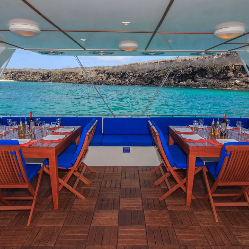 Dining Nemo III Galapagos Cruise