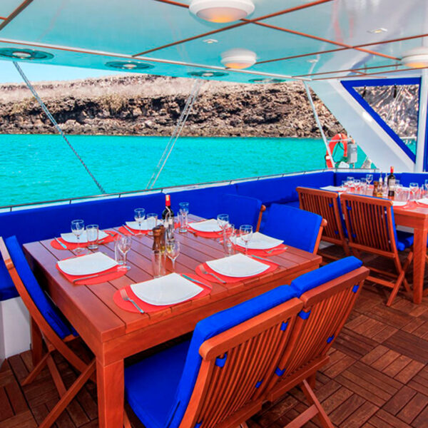 Dining Nemo III Galapagos Cruise