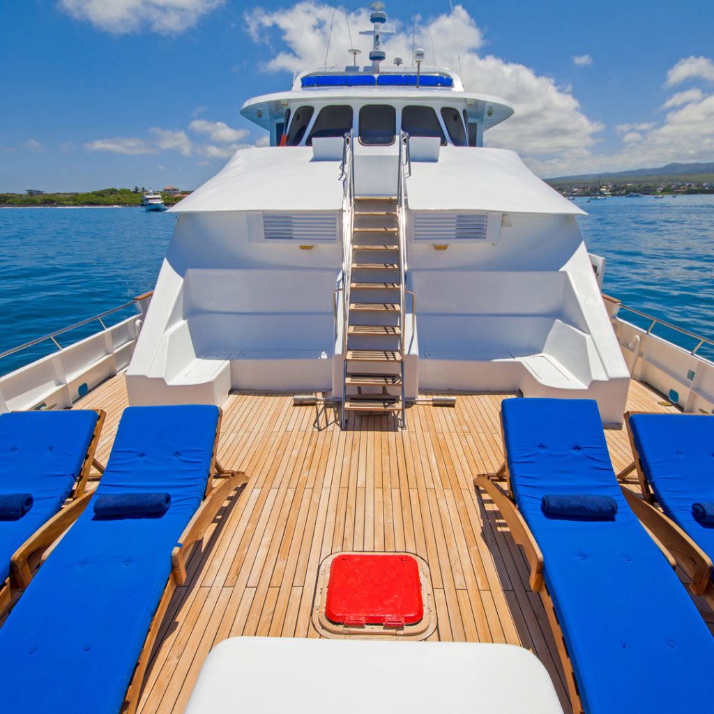 Sundeck Tip Top IV Galapagos Cruise